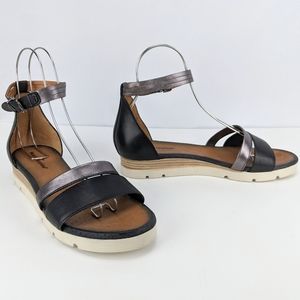 Sz EU 41 (9) Hush Puppies Black & Purple Metallic Leather Strappy Wedge Sandals